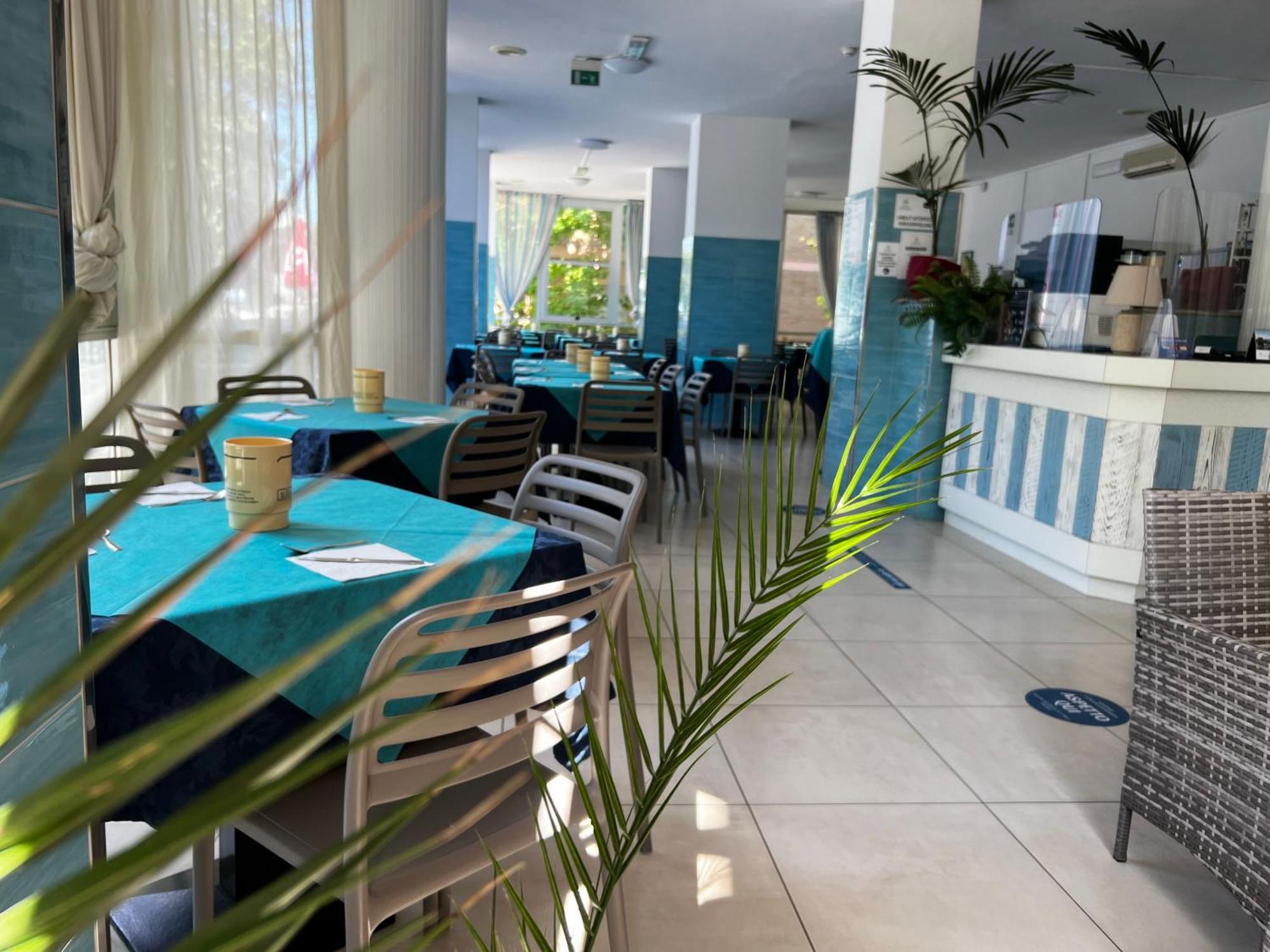 Hotel Napoleon Cesenatico Exterior photo