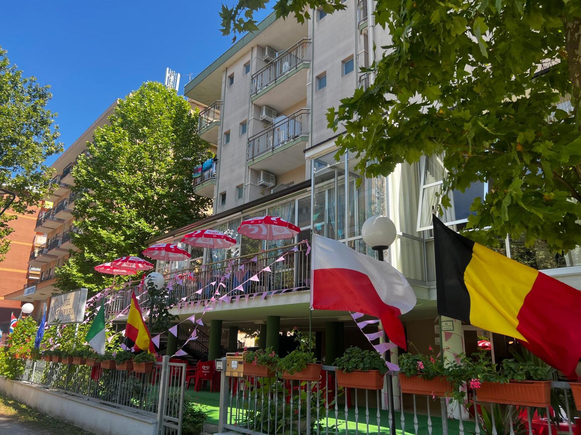 Hotel Napoleon Cesenatico Exterior photo