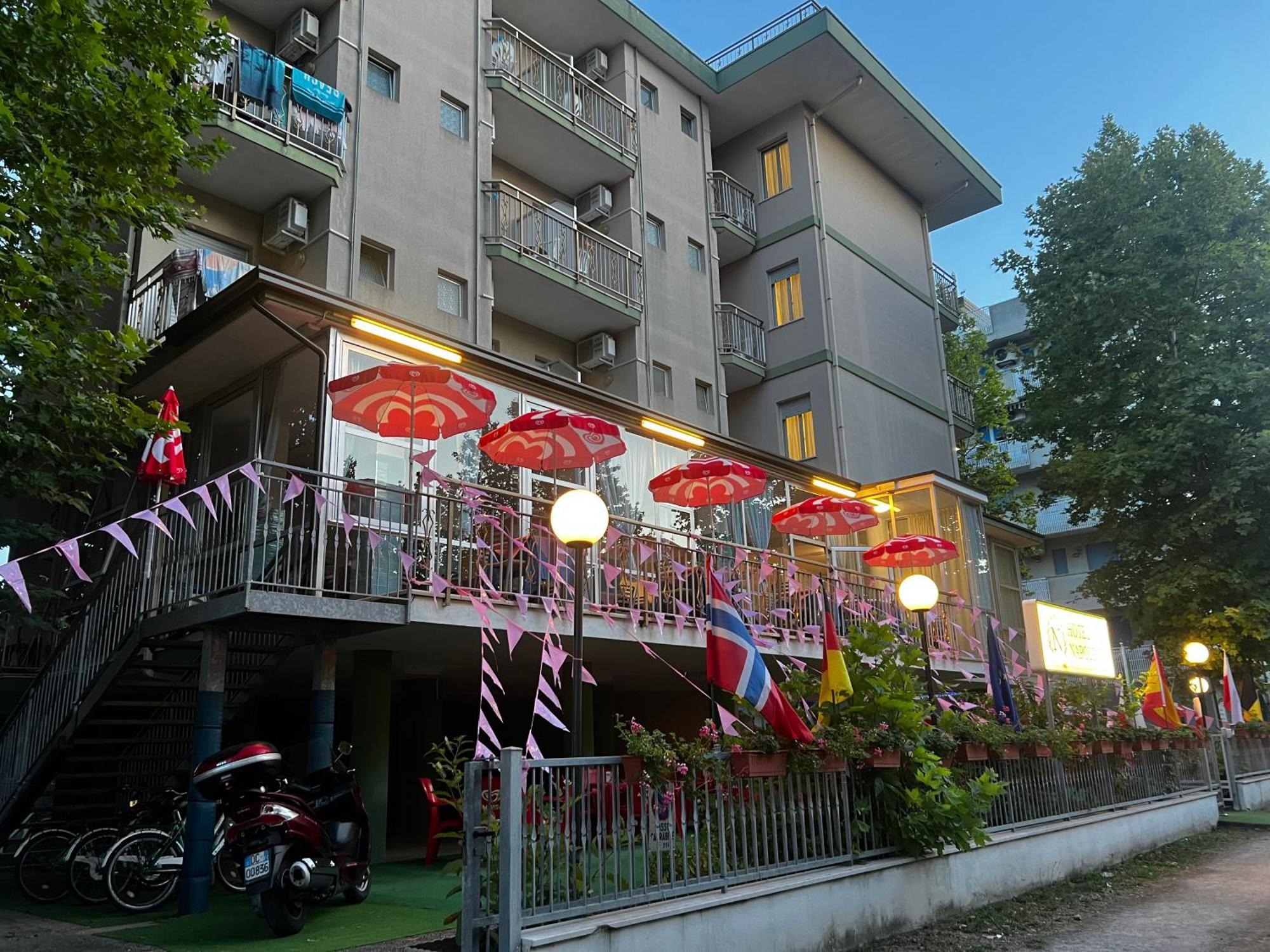 Hotel Napoleon Cesenatico Exterior photo