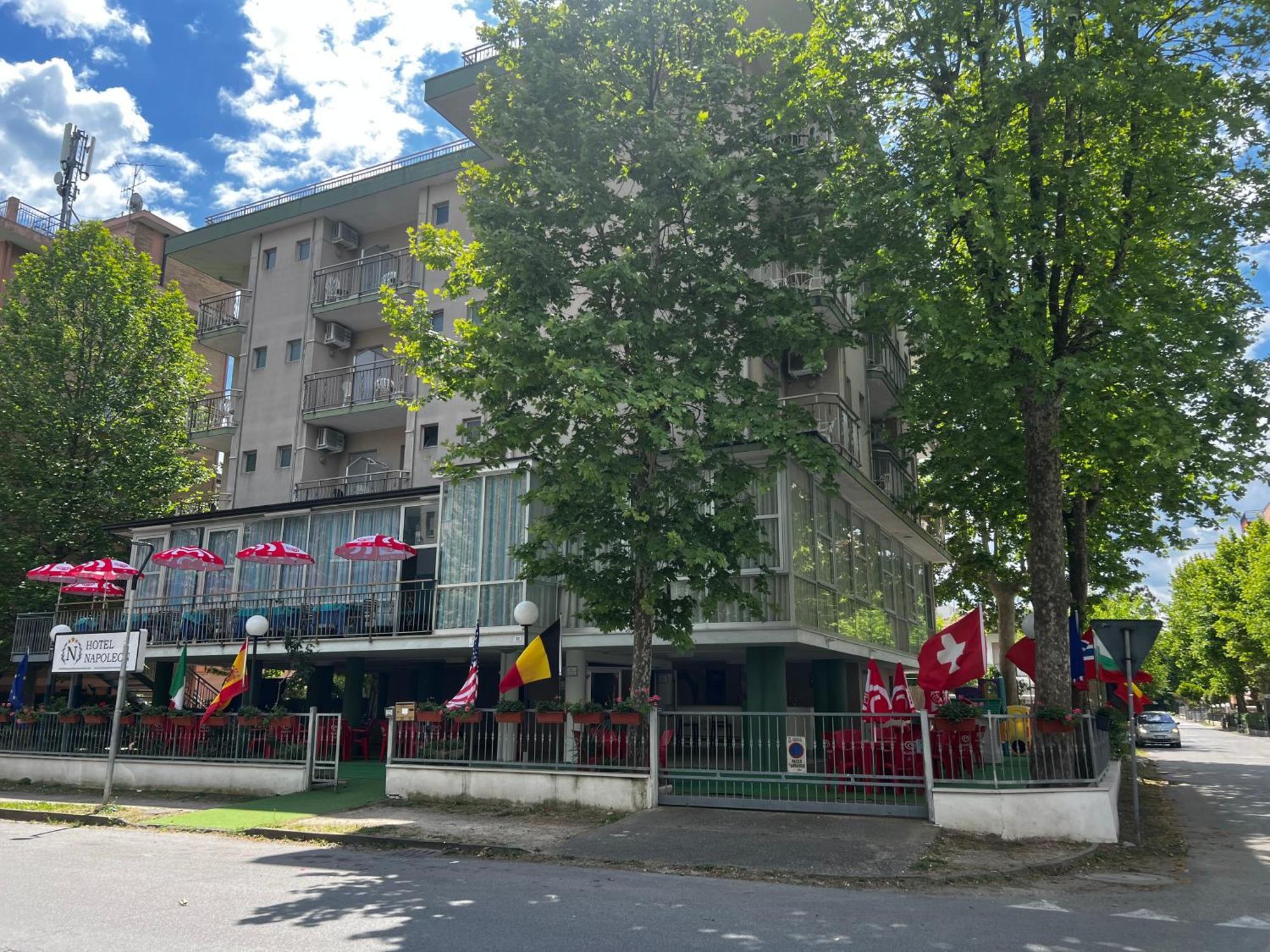 Hotel Napoleon Cesenatico Exterior photo